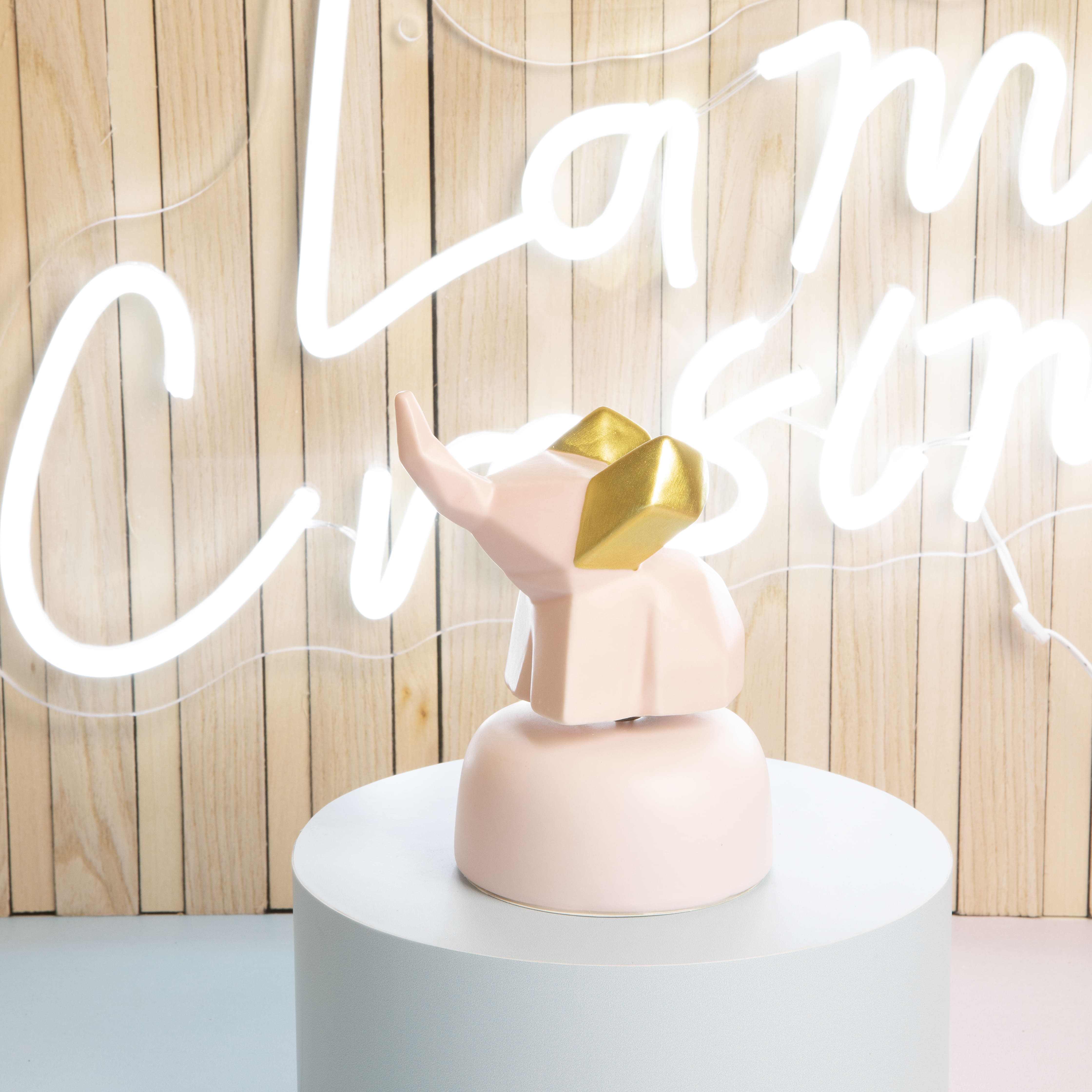 Bomboniera Claraluna Carillon Elefante in ceramica Rosa con orecchie dorate 24963