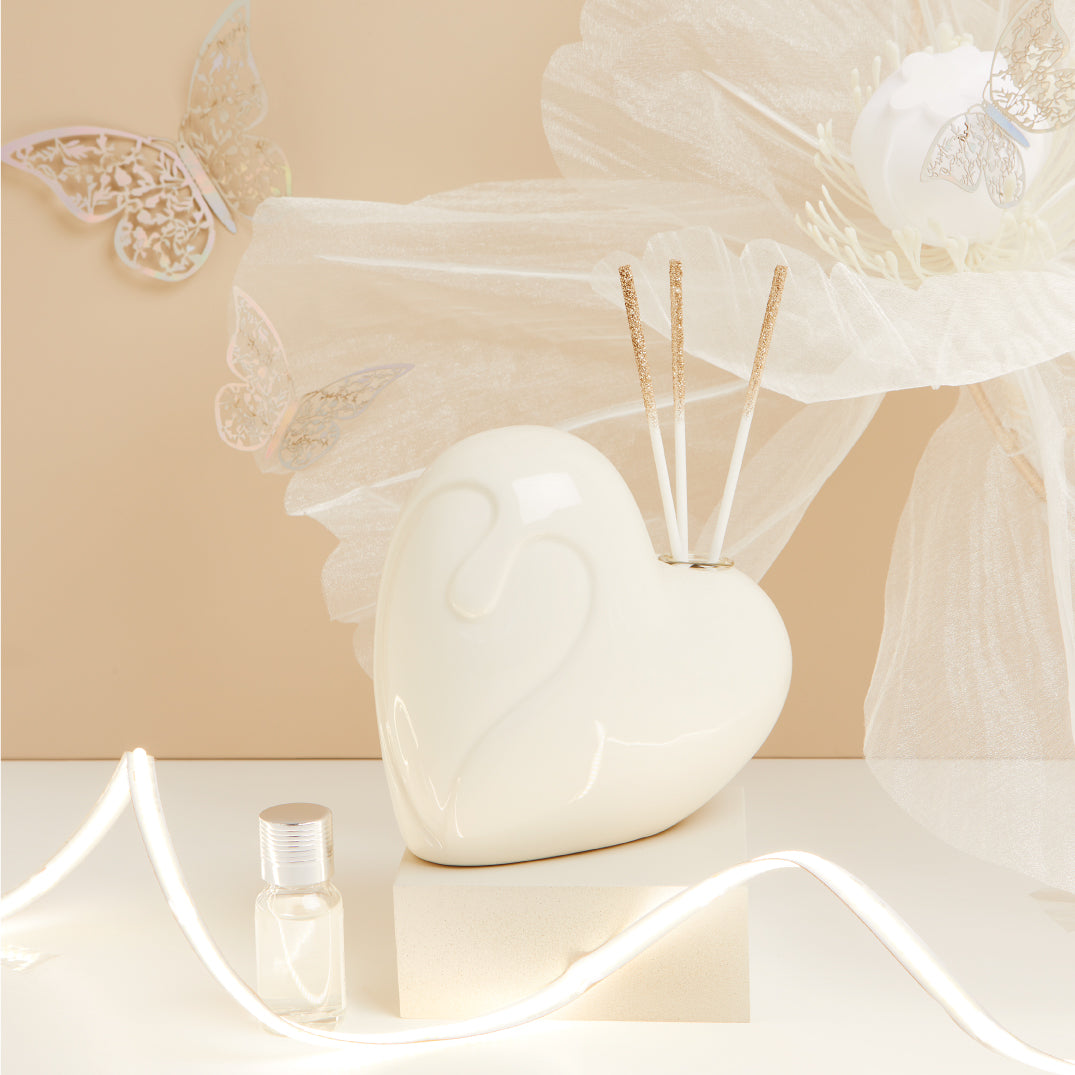 Bomboniera Claraluna Diffusore Cuore grande in Porcellana Bianca con Kit Essenza 25126