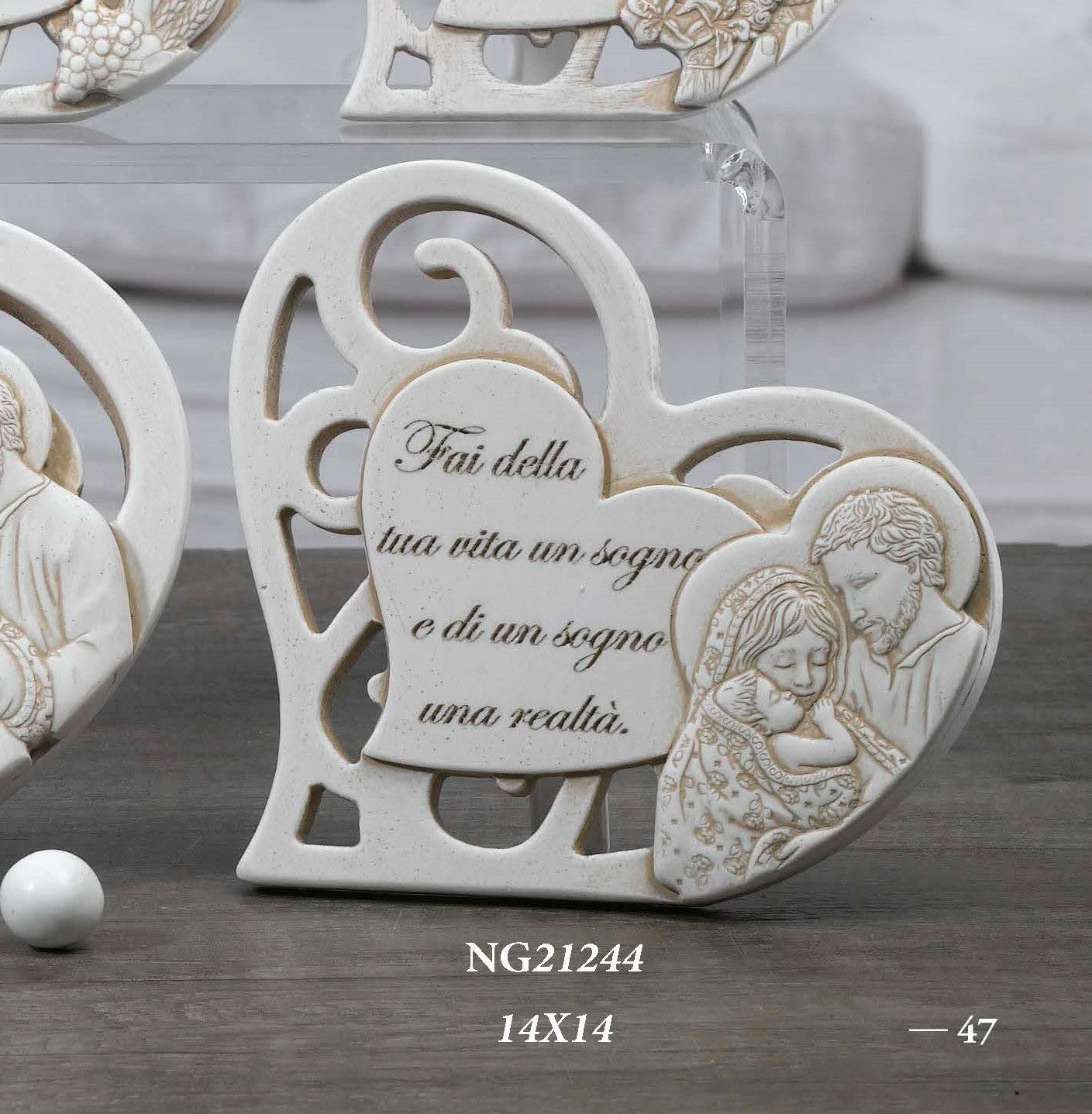 Bomboniera Dolcicose Cuore con Sacra Famiglia - BE 21240