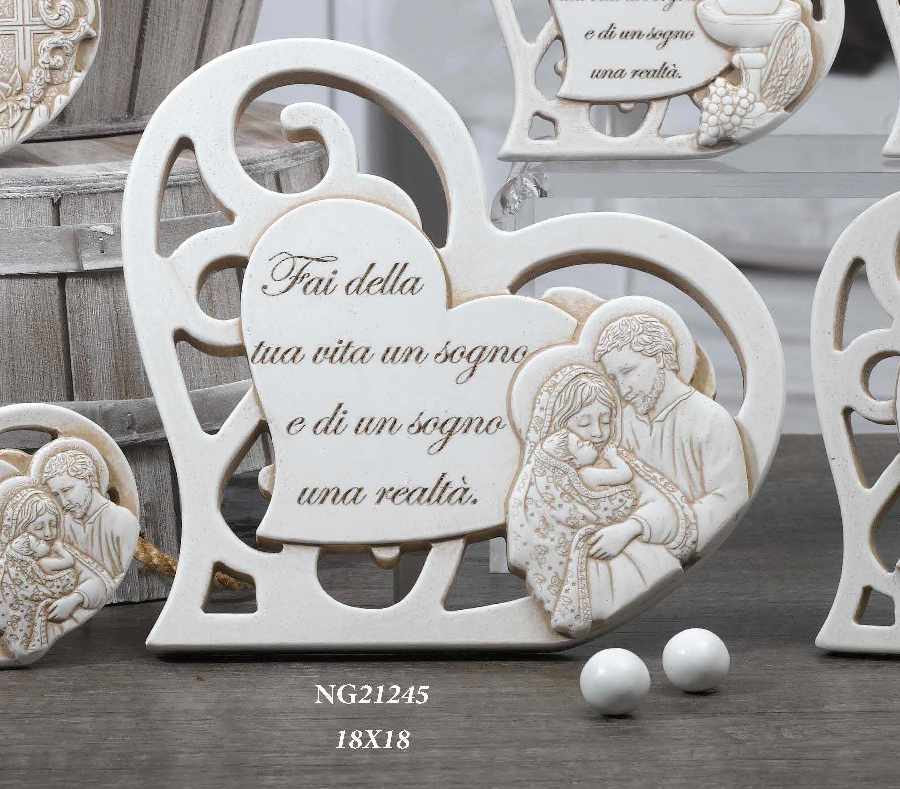 Bomboniera Dolcicose Cuore con Sacra Famiglia Grande - BE 21245
